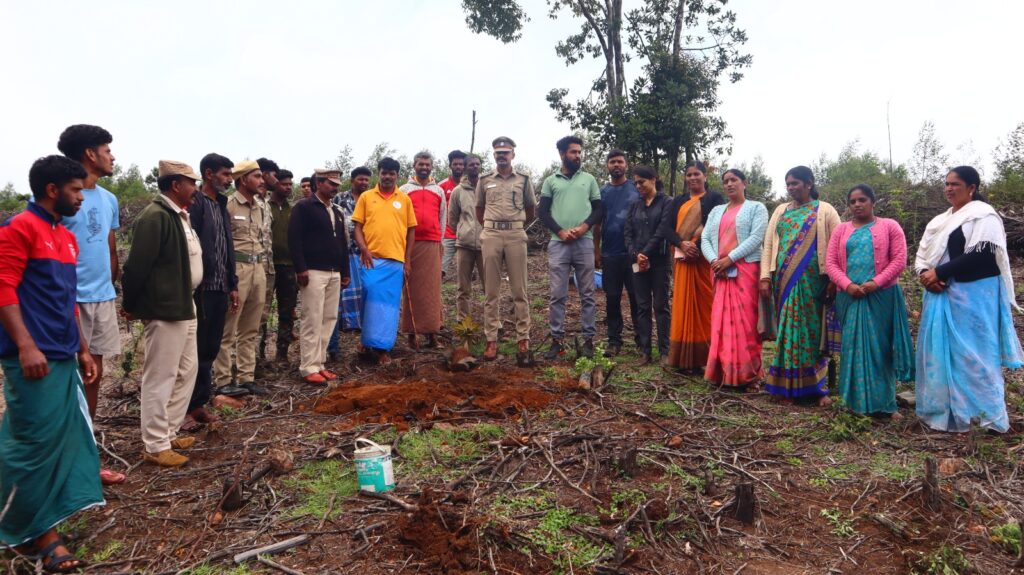 Planting group photo