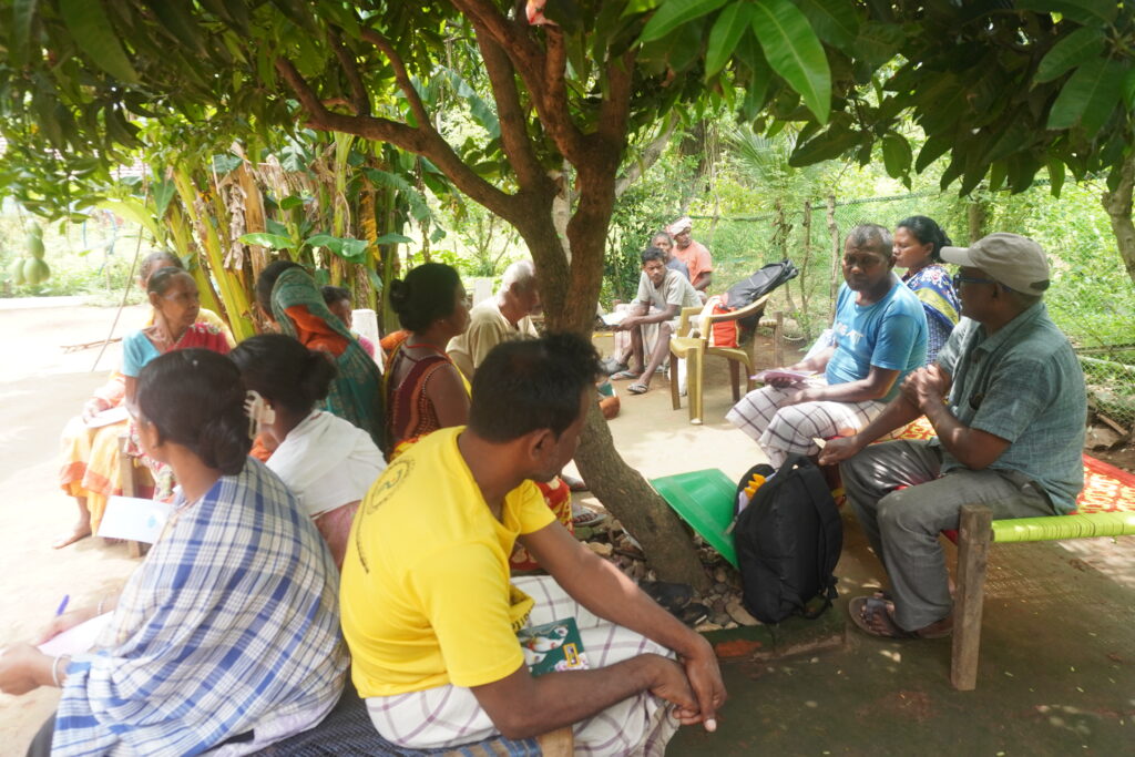 Theoretical session on Bees and bee keeping being conducted by Manoj Das