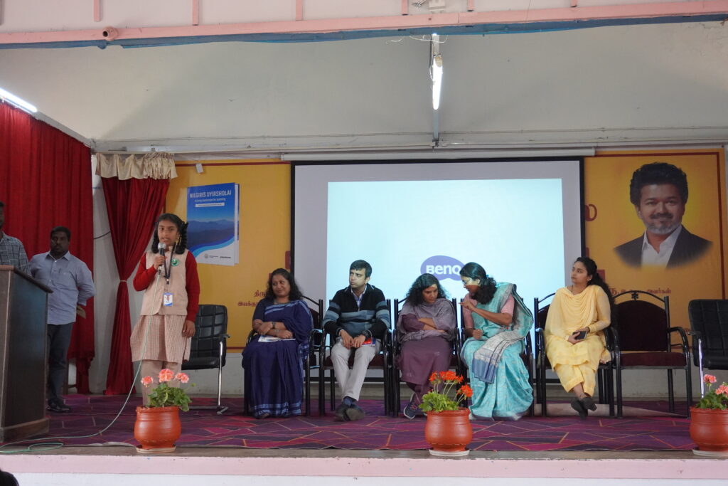 A student sharing her experiences and key learnings from the Nilgiris Uyirsholai project.